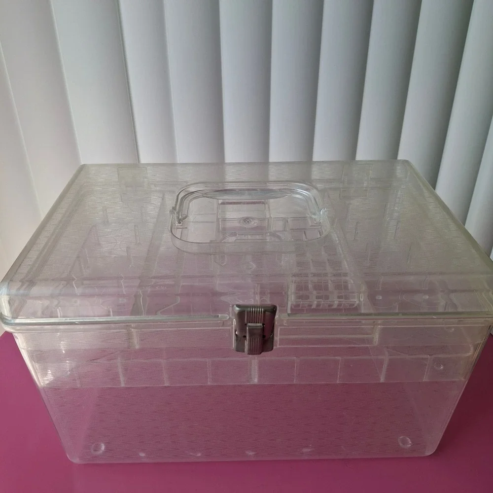 Wil-Hold Vintage Clear Plastic Sewing Box Craft Organizer 2 Removeable Trays